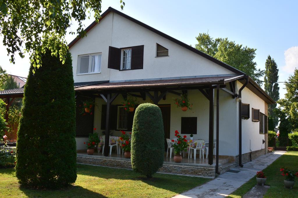 BalatonboglárRozsa Nyaralohaz别墅 外观 照片